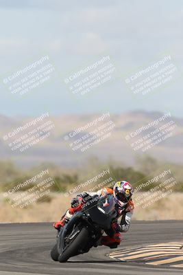 media/Nov-16-2025-Race Pace (Sun) [[8c5fa54630]]/Verified Riders/7-Turn 4 (1155am)/